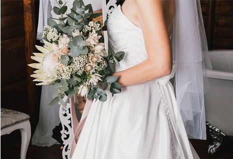 Pre-loved Wedding Dress for sale